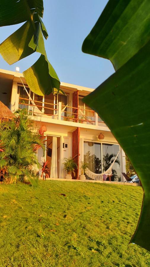 Tropic Bacalar Hotel Exterior photo