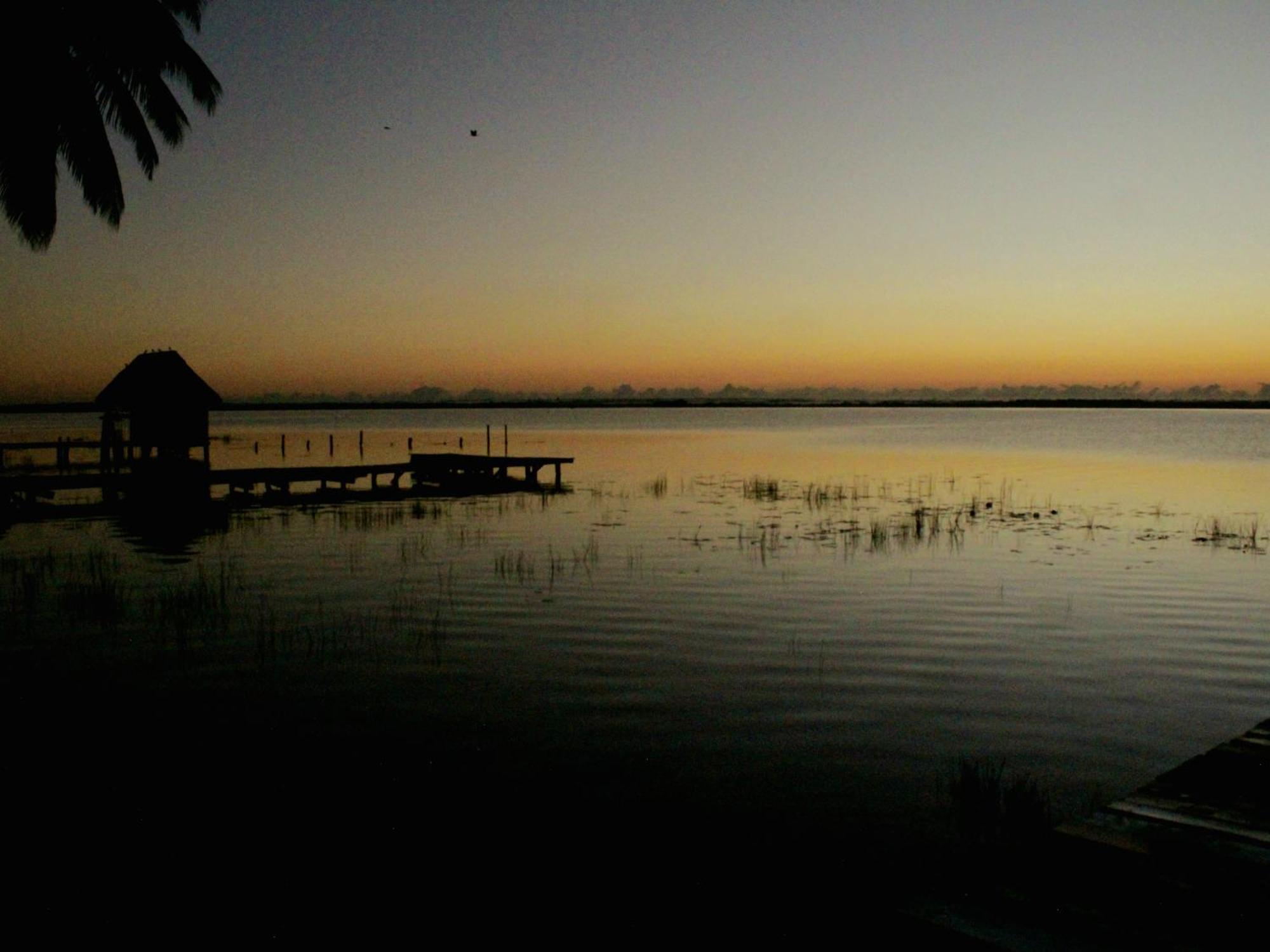 Tropic Bacalar Hotel Exterior photo