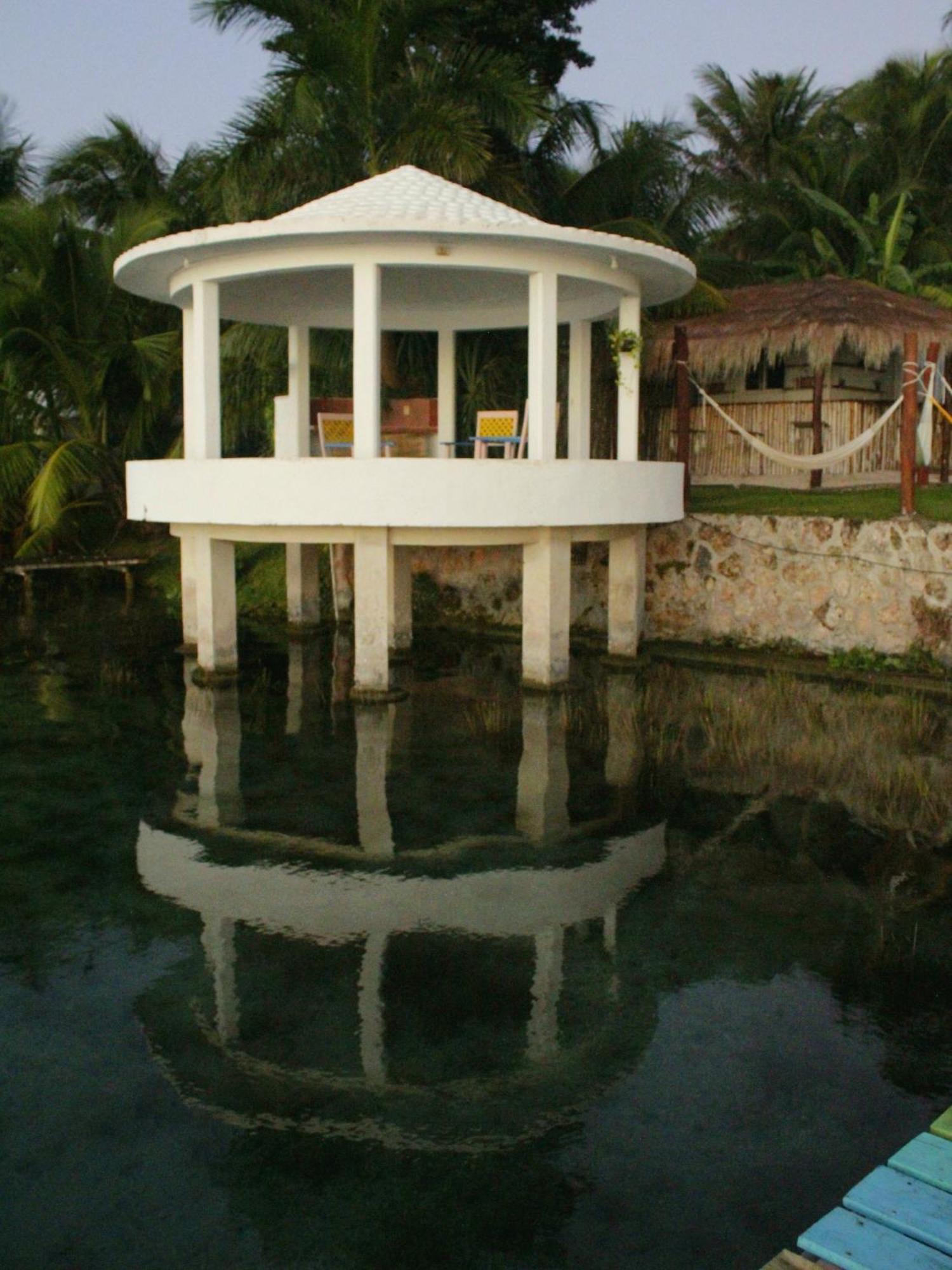 Tropic Bacalar Hotel Exterior photo